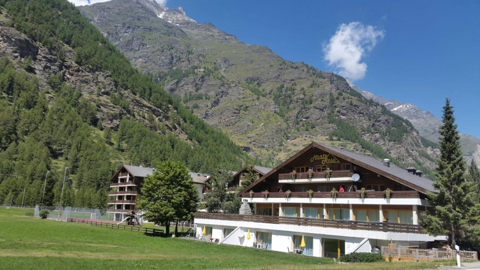 Monte Rosa Taesch, Apartments Mit Wellness Bereich Eksteriør billede