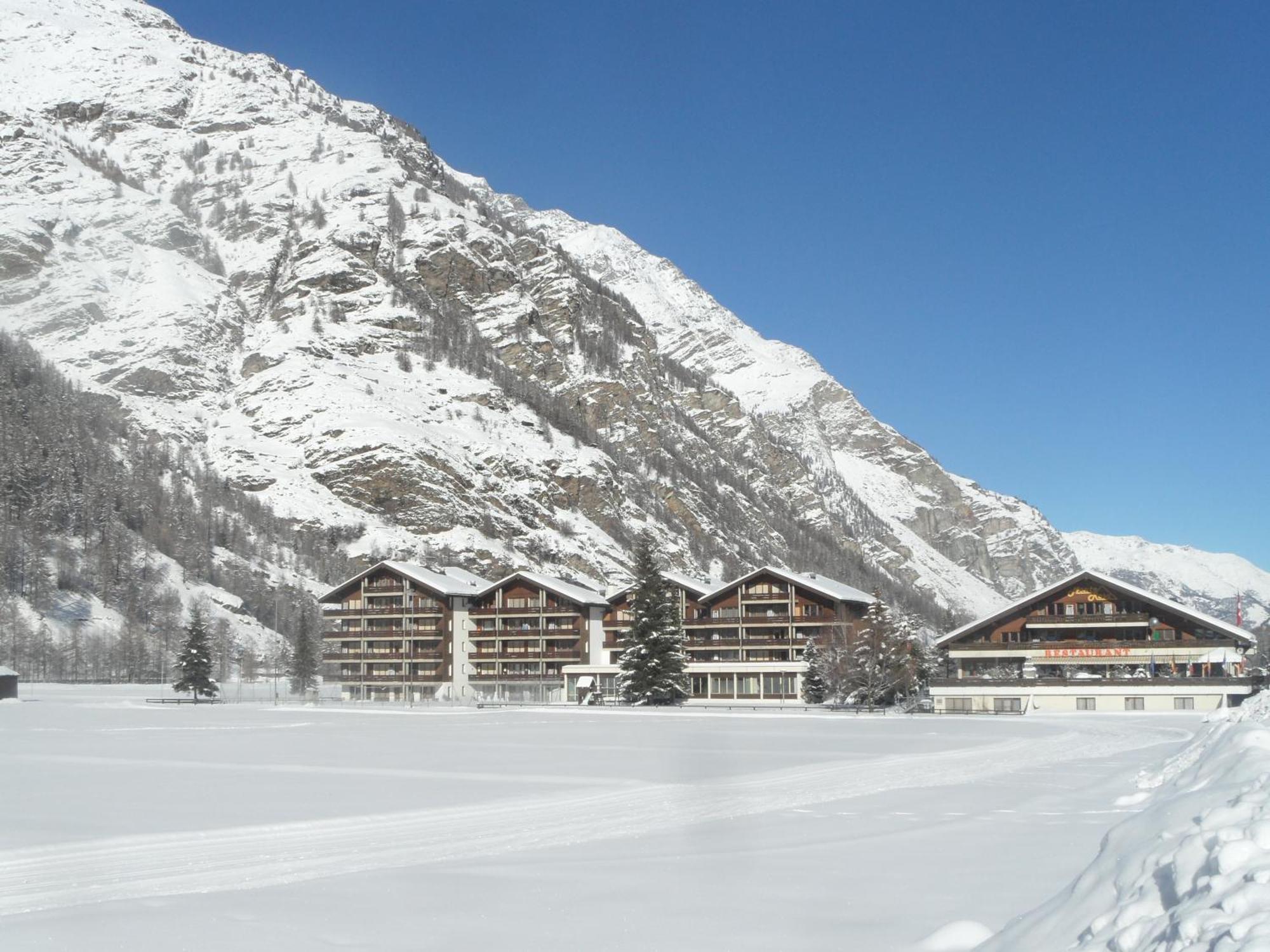 Monte Rosa Taesch, Apartments Mit Wellness Bereich Eksteriør billede